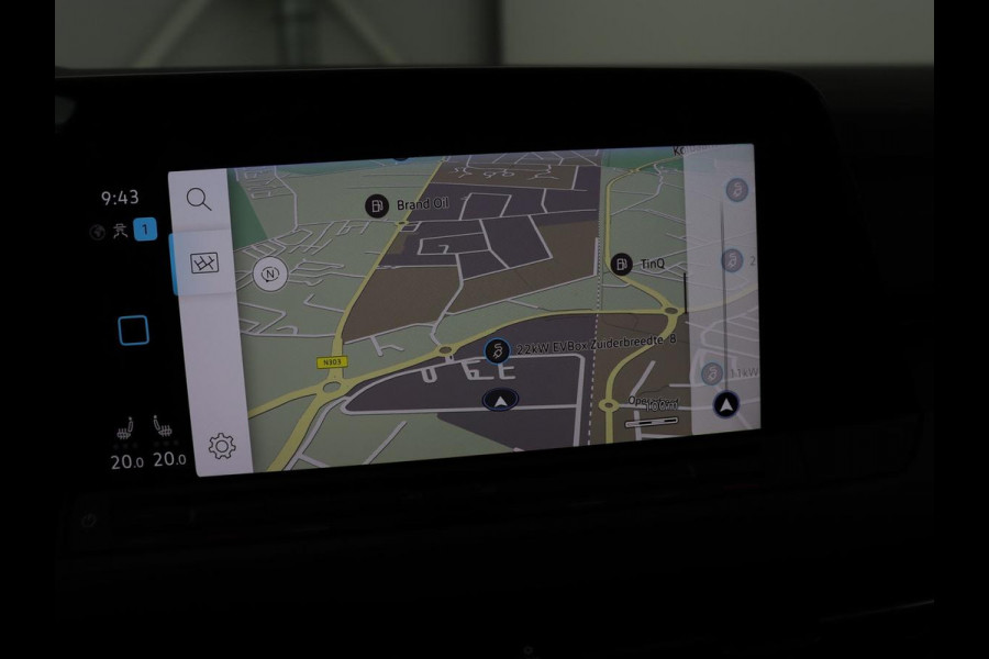 Volkswagen Golf 1.5 eTSI Style | Stoelverwarming | Trekhaak | Camera | Stuurverwarming | Memory | Sfeerverlichting | Carplay | Navigatie | Adaptive cruise | Parkeerhulp | Climate control