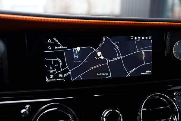 Rolls-Royce Spectre AWD Two Tone / Bespoke Audio / Pinstripe Mandarin / NL-Car