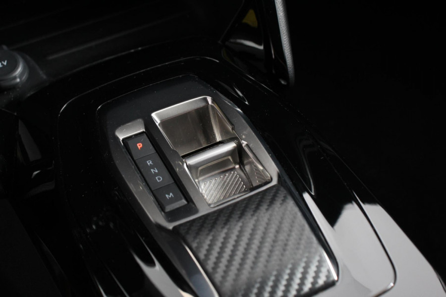 Peugeot 2008 1.2 PureTech 130pk Automaat Allure Navigatie Climate Control Lichtmetalen Velgen Parkeersensoren Cruise Control