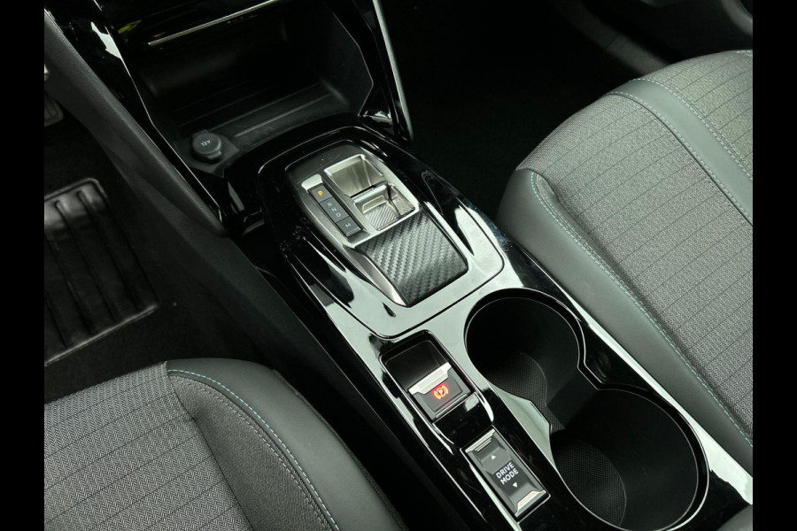 Peugeot 2008 1.2 PureTech 130pk Automaat Allure Navigatie Climate Control Lichtmetalen Velgen Parkeersensoren Cruise Control
