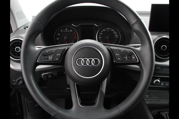 Audi Q2 35 TFSI 150PK S-tronic Prestige Navigatie Apple Carplay/Android Auto  Adaptive Cruise Control Parkeersensoren Camera Stoelverwarming
