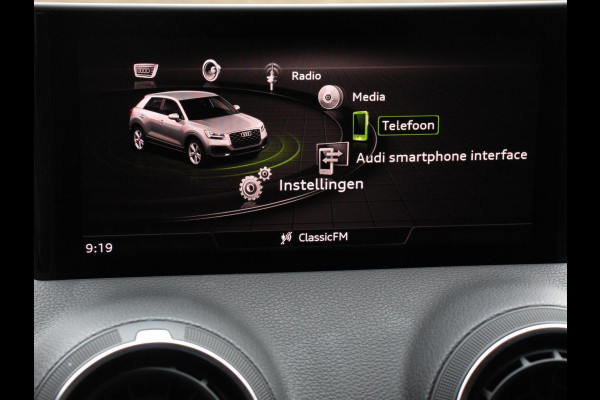 Audi Q2 35 TFSI 150PK S-tronic Prestige Navigatie Apple Carplay/Android Auto  Adaptive Cruise Control Parkeersensoren Camera Stoelverwarming
