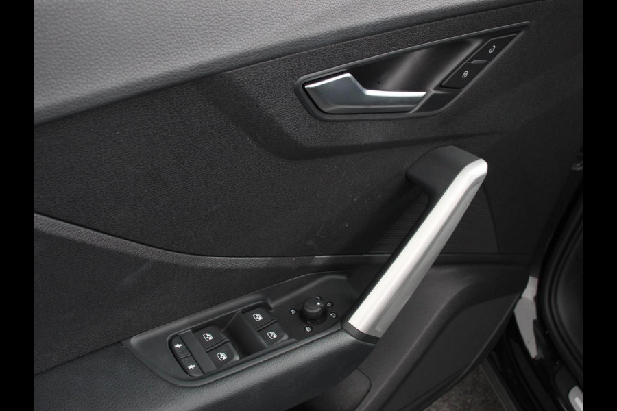 Audi Q2 35 TFSI 150PK S-tronic Prestige Navigatie Apple Carplay/Android Auto  Adaptive Cruise Control Parkeersensoren Camera Stoelverwarming