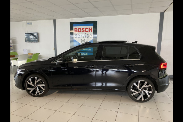 Volkswagen Golf 1.4 eHybrid Style Panorama dak /  / Apple Carplay android / 18 inch velgen