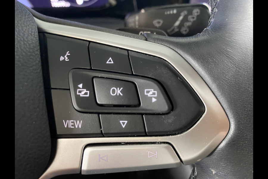 Volkswagen Golf 1.4 eHybrid Style Panorama dak /  / Apple Carplay android / 18 inch velgen