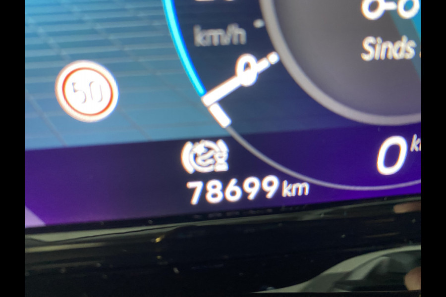 Volkswagen Golf 1.4 eHybrid Style Panorama dak /  / Apple Carplay android / 18 inch velgen