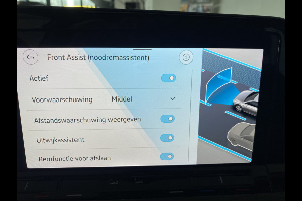 Volkswagen Golf 1.4 eHybrid Style Panorama dak /  / Apple Carplay android / 18 inch velgen