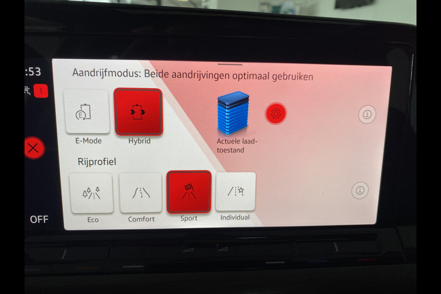 Volkswagen Golf 1.4 eHybrid Style Panorama dak /  / Apple Carplay android / 18 inch velgen