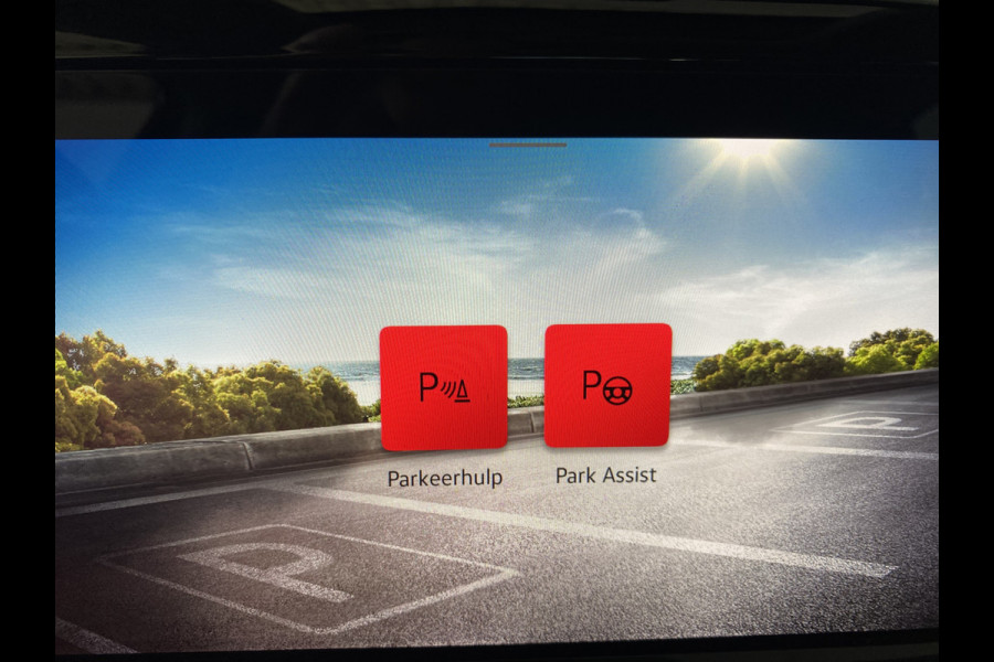 Volkswagen Golf 1.4 eHybrid Style Panorama dak /  / Apple Carplay android / 18 inch velgen