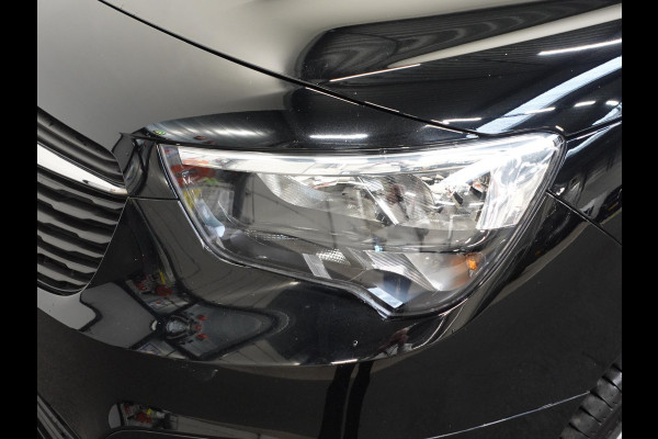 Opel Combo 1.5D L2H1 Edition Automaat Airco Navigatie Camera Parkeersensoren 3-zits