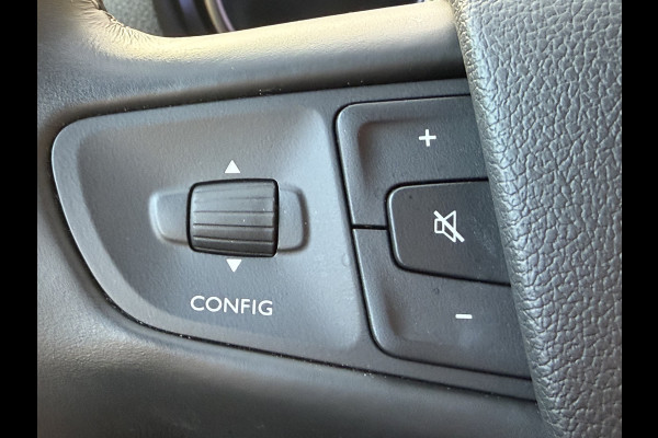 Peugeot e-Expert DC 75 kWh (Stoelverwarming - 2x Schuifdeuren - Keyless Entry - Laadruimte betimmering - Automatische Airco - Navigatie - Parkeer