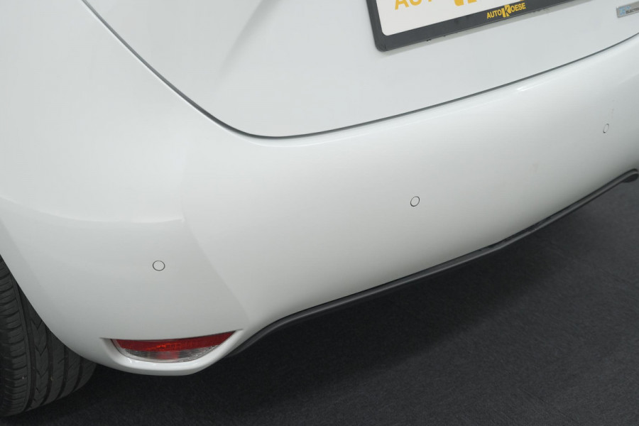 Renault ZOE Q90 Intens Quickcharge 41 kWh | Huuraccu | Navigatie | Parkeersensoren | Climate Control