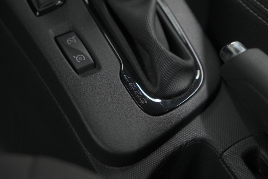 Renault ZOE Q90 Intens Quickcharge 41 kWh | Huuraccu | Navigatie | Parkeersensoren | Climate Control