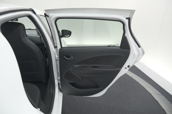 Renault ZOE Q90 Intens Quickcharge 41 kWh | Huuraccu | Navigatie | Parkeersensoren | Climate Control