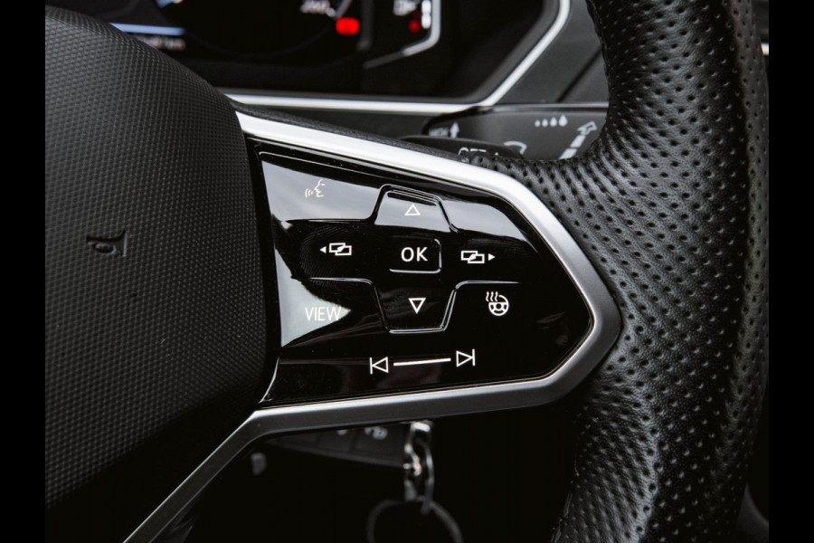 Volkswagen Tiguan 1.5 TSI 2x R-line Stoelverwarming | Trekhaak | ACC