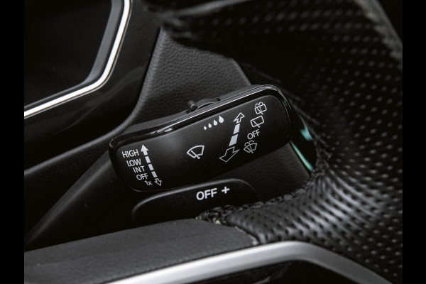 Volkswagen Tiguan 1.5 TSI 2x R-line Stoelverwarming | Trekhaak | ACC