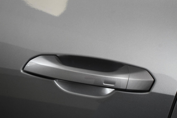 Audi e-tron e-tron 55 quattro advanced Pro Line Plus 360pk! | Navigatie | Climate Control | Electrisch bedienbare achterklep | Camera | Alcantara