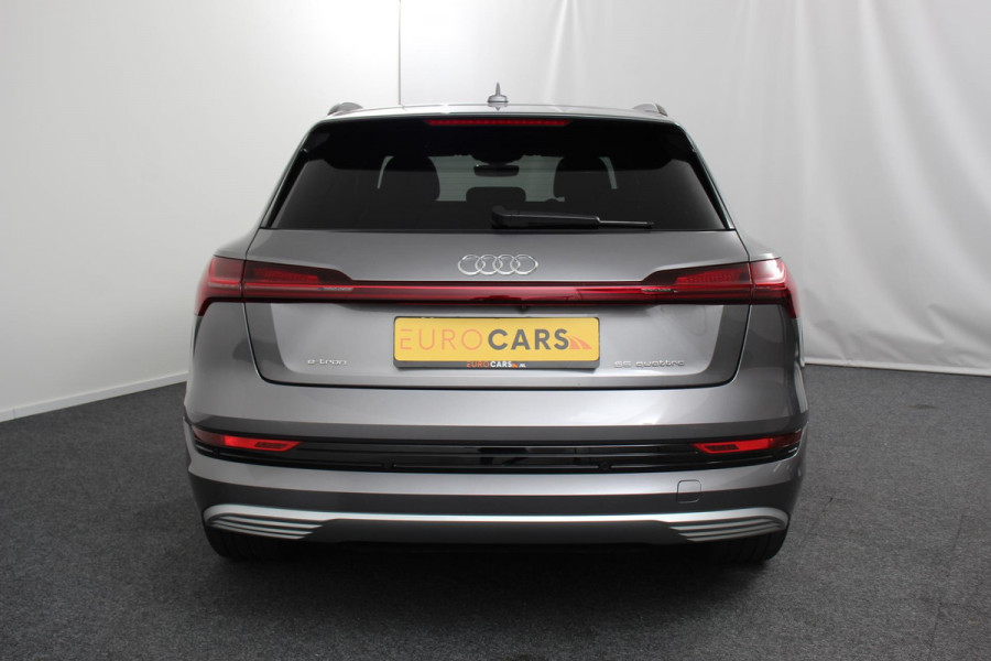 Audi e-tron e-tron 55 quattro advanced Pro Line Plus 360pk! | Navigatie | Climate Control | Electrisch bedienbare achterklep | Camera | Alcantara