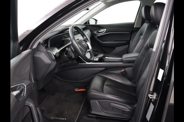 Audi e-tron 55 quattro edition 95kWh | Leder | Carplay | Trekhaak | Virtual Cockpit | Navigatie | Luchtvering | Parkeerhulp | Audi Sound | Cruise control