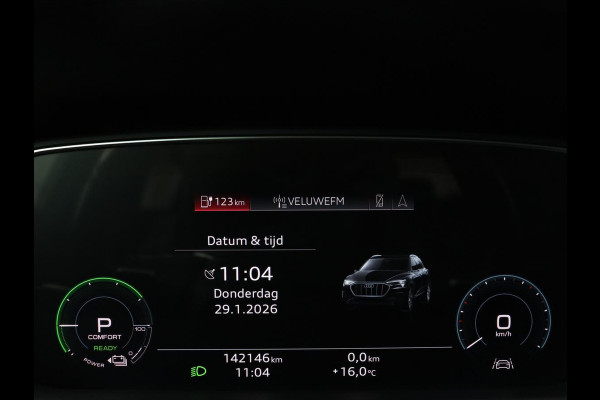Audi e-tron 55 quattro edition 95kWh | Leder | Carplay | Trekhaak | Virtual Cockpit | Navigatie | Luchtvering | Parkeerhulp | Audi Sound | Cruise control
