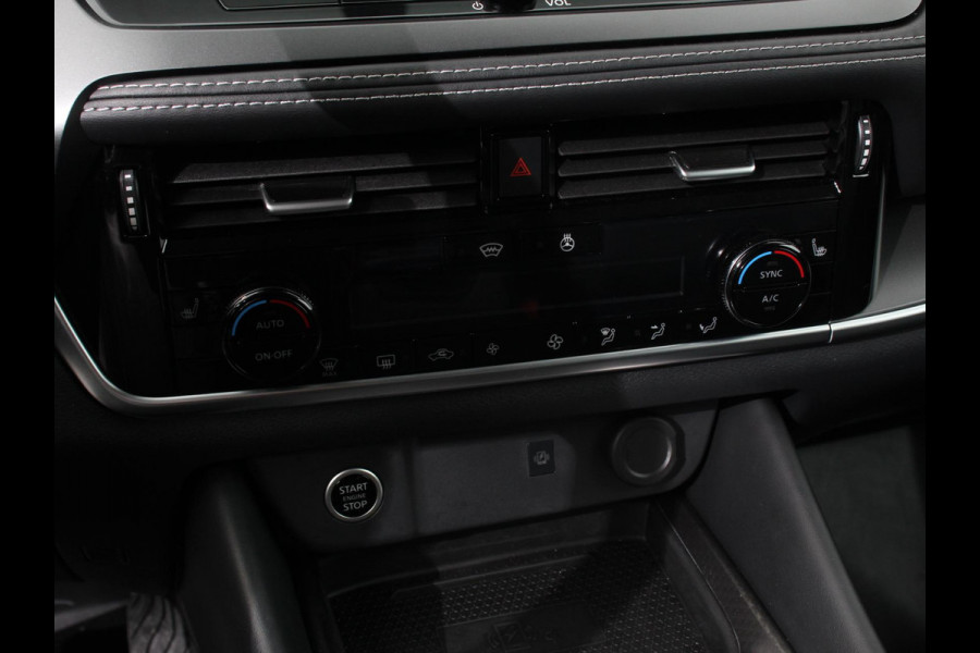 Nissan QASHQAI 1.3 MHEV Automaat N-Connecta | Navigatie | Climate Control | Sfeerverlichting | Camera 360 | Led | Dab | Verwarmde voorstoelen | Adaptive Cruise Control | Digitale Cockpit | Lichtmetalen Velgen