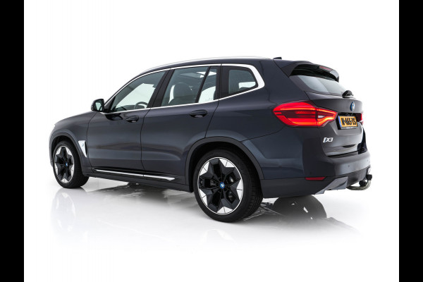 BMW iX3 High Executive 80 kWh [ 3-Fase ] (INCL-BTW) Aut. *PANO | HEAD-UP | LEATHER | ADAPTIVE-CRUISE | FULL-LED | BLIND-SPOT | MEMORY-PACK | DIGI-COCKPIT | HEATED-COMFORTSEATS | KEYLESS | TOP-VIEW | DAB+ | NAVI | TOWBAR | 20'