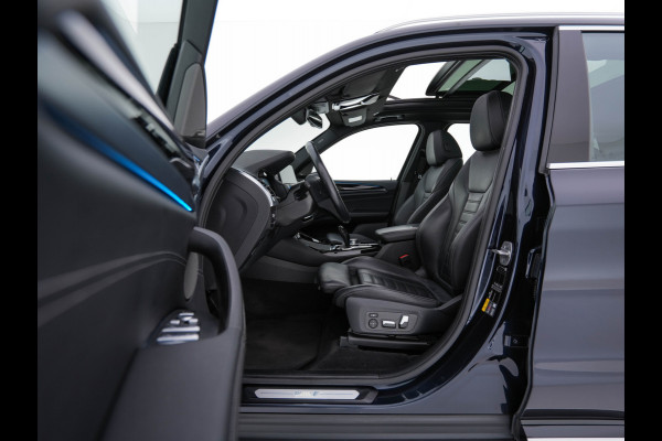 BMW iX3 High Executive 80 kWh [ 3-Fase ] (INCL-BTW) Aut. *PANO | HEAD-UP | LEATHER | ADAPTIVE-CRUISE | FULL-LED | BLIND-SPOT | MEMORY-PACK | DIGI-COCKPIT | HEATED-COMFORTSEATS | KEYLESS | TOP-VIEW | DAB+ | NAVI | TOWBAR | 20'