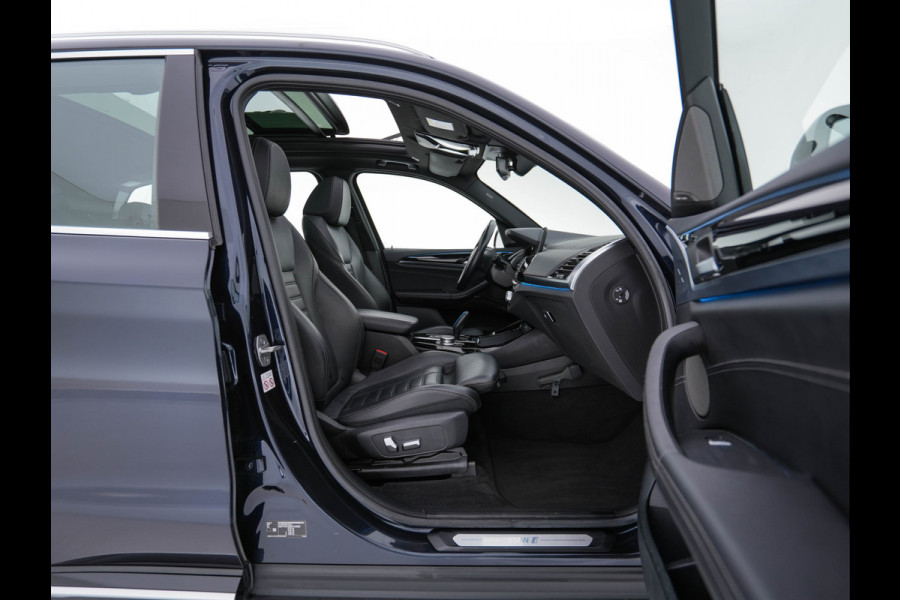 BMW iX3 High Executive 80 kWh [ 3-Fase ] (INCL-BTW) Aut. *PANO | HEAD-UP | LEATHER | ADAPTIVE-CRUISE | FULL-LED | BLIND-SPOT | MEMORY-PACK | DIGI-COCKPIT | HEATED-COMFORTSEATS | KEYLESS | TOP-VIEW | DAB+ | NAVI | TOWBAR | 20'