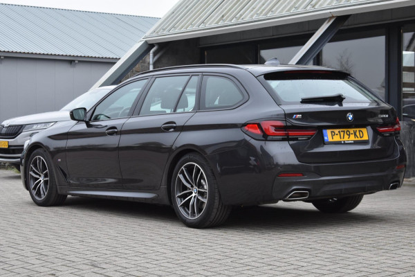 BMW 5 Serie Touring 520i M-Sport | LASERLIGHT | NAP | DEALER ONDERHOUDEN | APPLE CARPLAY | ANDRIOD AUTO | SFEERVERLICHTING