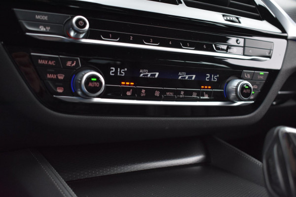 BMW 5 Serie Touring 520i M-Sport | LASERLIGHT | NAP | DEALER ONDERHOUDEN | APPLE CARPLAY | ANDRIOD AUTO | SFEERVERLICHTING