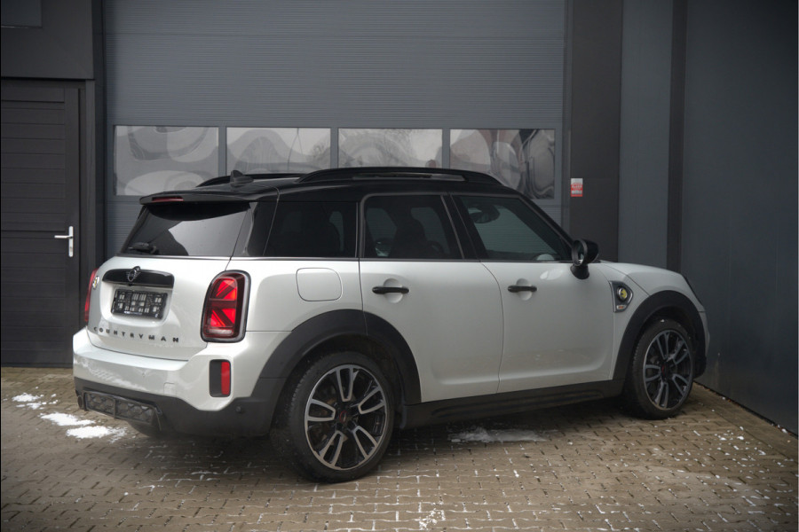 MINI Countryman 1.5 Cooper S E ALL4 | JCW | Panoramadak | Stoelverwarming | Harman Kardon | Head-Up Display | John Cooper Works | Camera | Apple Carplay | Parkeersensoren | Keyless |