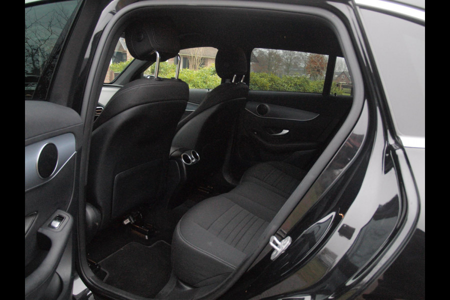 Mercedes-Benz EQC 400 4MATIC Business Solution 80 kWh | 94% | Camera | Sfeerverlichting | Cruise Control | Stoelverwarming |