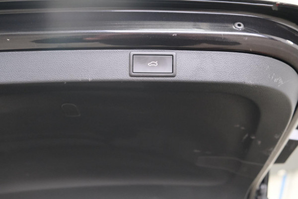 Škoda Octavia Combi 1.0 TSI Business Edition - N.A.P. Airco, Cruise, Navi, PDC.