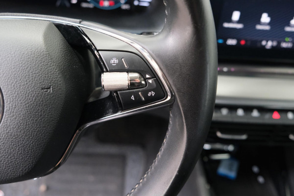 Škoda Octavia Combi 1.0 TSI Business Edition - N.A.P. Airco, Cruise, Navi, PDC.