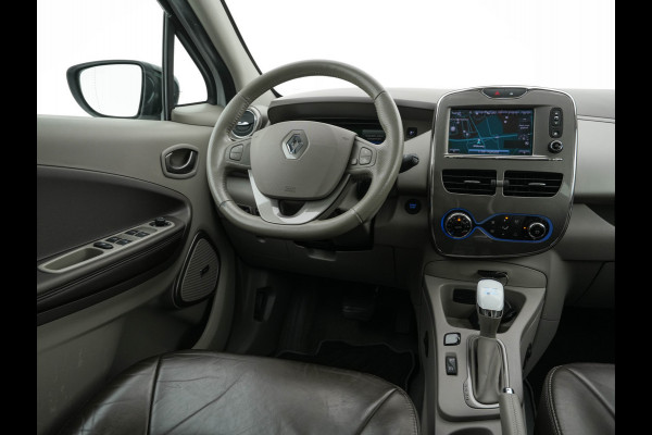 Renault ZOE R110 Bose 41 kWh (inclusive-Battery) {3-Fase}{SOH-85%} Aut.*LEATHER | BOSE-AUDIO | KEYLESS | CRUISE |  NAVI-FULLMAP | CAMERA | DIGI-COCKPIT | HEATED-COMFORTSEATS | ECC | PDC | FULL-LED | PRIVACY-GLASS | 17"ALU*