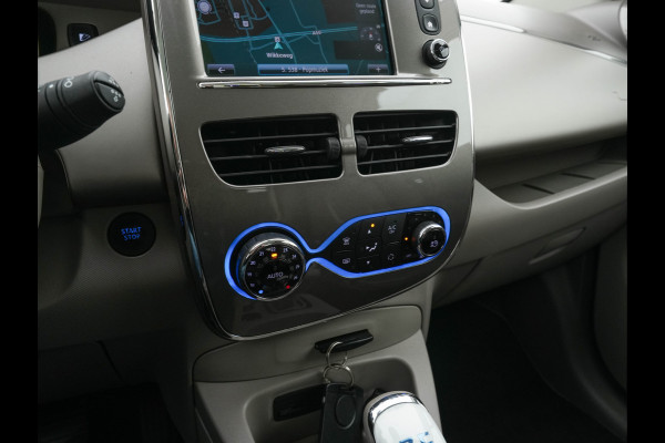 Renault ZOE R110 Bose 41 kWh (inclusive-Battery) {3-Fase}{SOH-85%} Aut.*LEATHER | BOSE-AUDIO | KEYLESS | CRUISE |  NAVI-FULLMAP | CAMERA | DIGI-COCKPIT | HEATED-COMFORTSEATS | ECC | PDC | FULL-LED | PRIVACY-GLASS | 17"ALU*