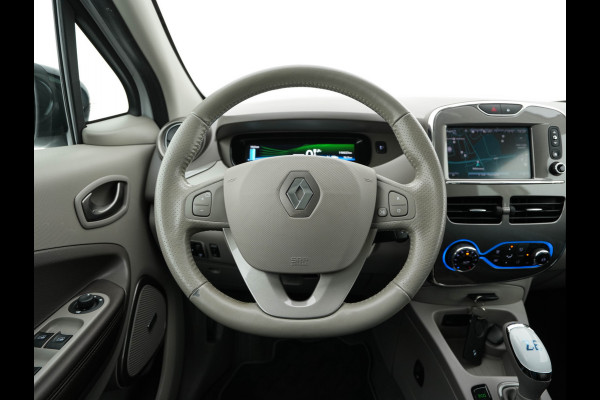 Renault ZOE R110 Bose 41 kWh (inclusive-Battery) {3-Fase}{SOH-85%} Aut.*LEATHER | BOSE-AUDIO | KEYLESS | CRUISE |  NAVI-FULLMAP | CAMERA | DIGI-COCKPIT | HEATED-COMFORTSEATS | ECC | PDC | FULL-LED | PRIVACY-GLASS | 17"ALU*