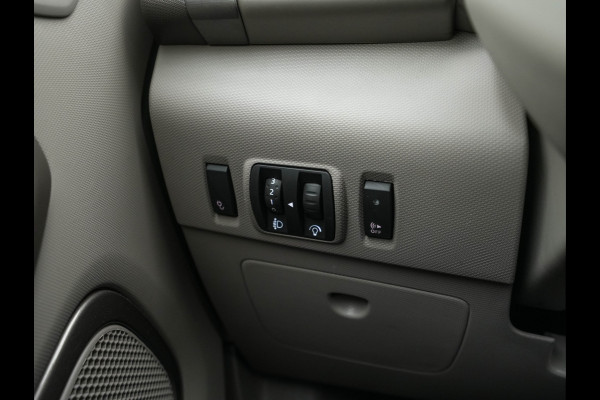 Renault ZOE R110 Bose 41 kWh (inclusive-Battery) {3-Fase}{SOH-85%} Aut.*LEATHER | BOSE-AUDIO | KEYLESS | CRUISE |  NAVI-FULLMAP | CAMERA | DIGI-COCKPIT | HEATED-COMFORTSEATS | ECC | PDC | FULL-LED | PRIVACY-GLASS | 17"ALU*