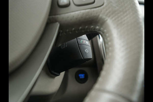 Renault ZOE R110 Bose 41 kWh (inclusive-Battery) {3-Fase}{SOH-85%} Aut.*LEATHER | BOSE-AUDIO | KEYLESS | CRUISE |  NAVI-FULLMAP | CAMERA | DIGI-COCKPIT | HEATED-COMFORTSEATS | ECC | PDC | FULL-LED | PRIVACY-GLASS | 17"ALU*