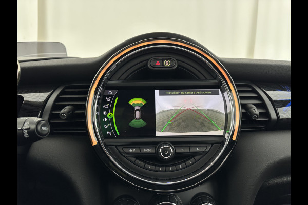 MINI Mini Electric Yours 33 kWh [ 3-Fase ] {SOH-100%} (INCL.BTW) Aut.* HEATPUMP | PANO | LEATHER | DIGI-COCKPIT | HEAD-UP | FULL-LED | NAVI-FULLMAP | HEATED-SPORTSEATS | DAB | CRUISE | HARMAN/KARDON | CAMERA | KEYLESS | AMBIENTLIGHT | 17"ALU*