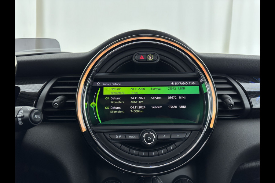 MINI Mini Electric Yours 33 kWh [ 3-Fase ] {SOH-100%} (INCL.BTW) Aut.* HEATPUMP | PANO | LEATHER | DIGI-COCKPIT | HEAD-UP | FULL-LED | NAVI-FULLMAP | HEATED-SPORTSEATS | DAB | CRUISE | HARMAN/KARDON | CAMERA | KEYLESS | AMBIENTLIGHT | 17"ALU*