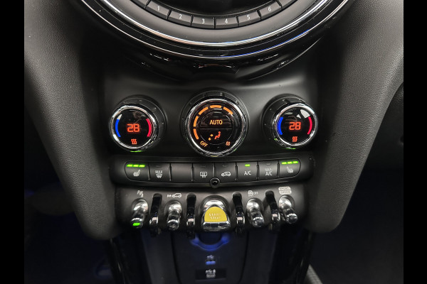 MINI Mini Electric Yours 33 kWh [ 3-Fase ] {SOH-100%} (INCL.BTW) Aut.* HEATPUMP | PANO | LEATHER | DIGI-COCKPIT | HEAD-UP | FULL-LED | NAVI-FULLMAP | HEATED-SPORTSEATS | DAB | CRUISE | HARMAN/KARDON | CAMERA | KEYLESS | AMBIENTLIGHT | 17"ALU*