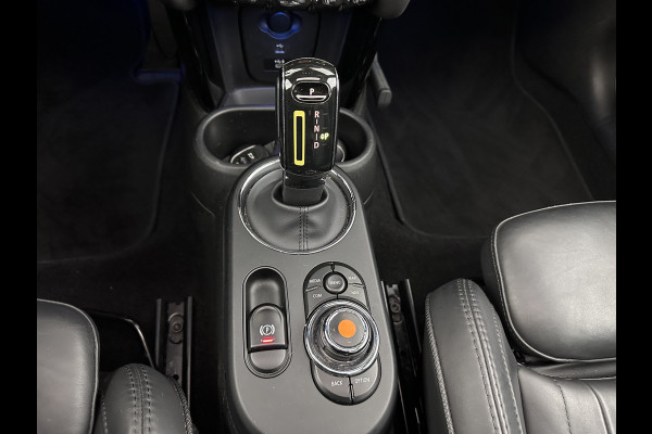 MINI Mini Electric Yours 33 kWh [ 3-Fase ] {SOH-100%} (INCL.BTW) Aut.* HEATPUMP | PANO | LEATHER | DIGI-COCKPIT | HEAD-UP | FULL-LED | NAVI-FULLMAP | HEATED-SPORTSEATS | DAB | CRUISE | HARMAN/KARDON | CAMERA | KEYLESS | AMBIENTLIGHT | 17"ALU*