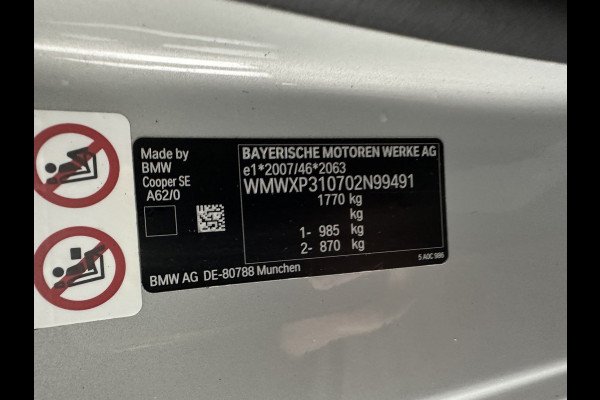 MINI Mini Electric Yours 33 kWh [ 3-Fase ] {SOH-100%} (INCL.BTW) Aut.* HEATPUMP | PANO | LEATHER | DIGI-COCKPIT | HEAD-UP | FULL-LED | NAVI-FULLMAP | HEATED-SPORTSEATS | DAB | CRUISE | HARMAN/KARDON | CAMERA | KEYLESS | AMBIENTLIGHT | 17"ALU*