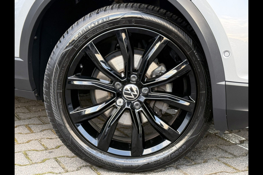 Volkswagen T-Roc 1.5 TSI Move | ACC | Camera | IQ Light | DAB+ | 18 inch