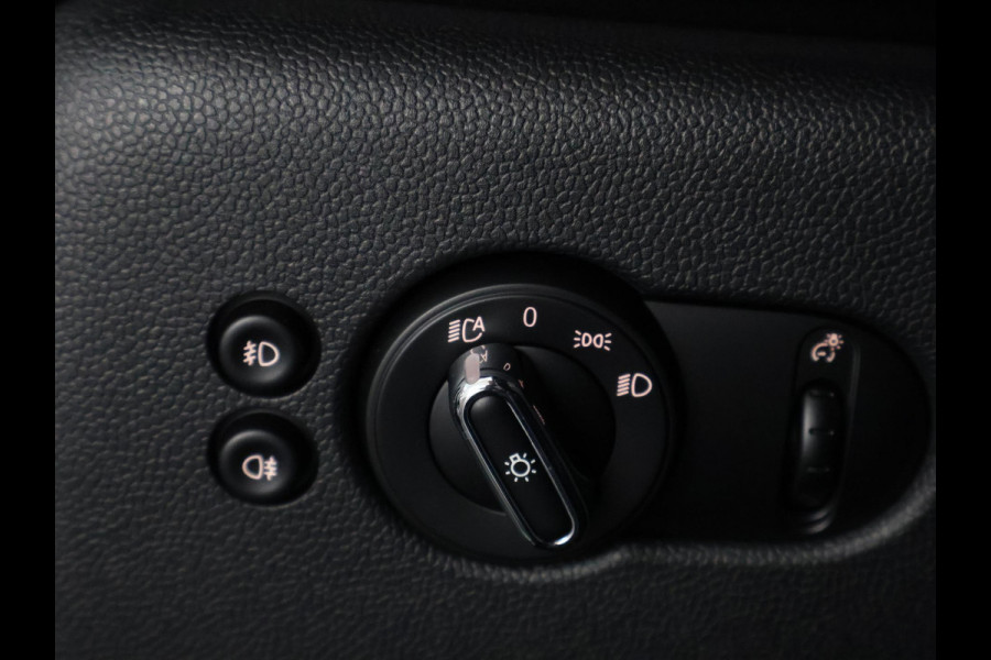 MINI Cooper S Electric Charged 33 kWh ACCU 97% (184 PK) | Navigatie | Stoelverwarming | 1e eigenaar |