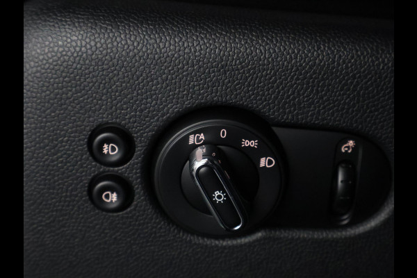 MINI Cooper S Electric Charged 33 kWh ACCU 97% (184 PK) | Navigatie | Stoelverwarming | 1e eigenaar |