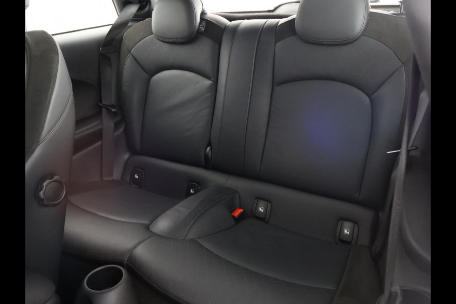 MINI Cooper S Electric Charged 33 kWh ACCU 97% (184 PK) | Navigatie | Stoelverwarming | 1e eigenaar |