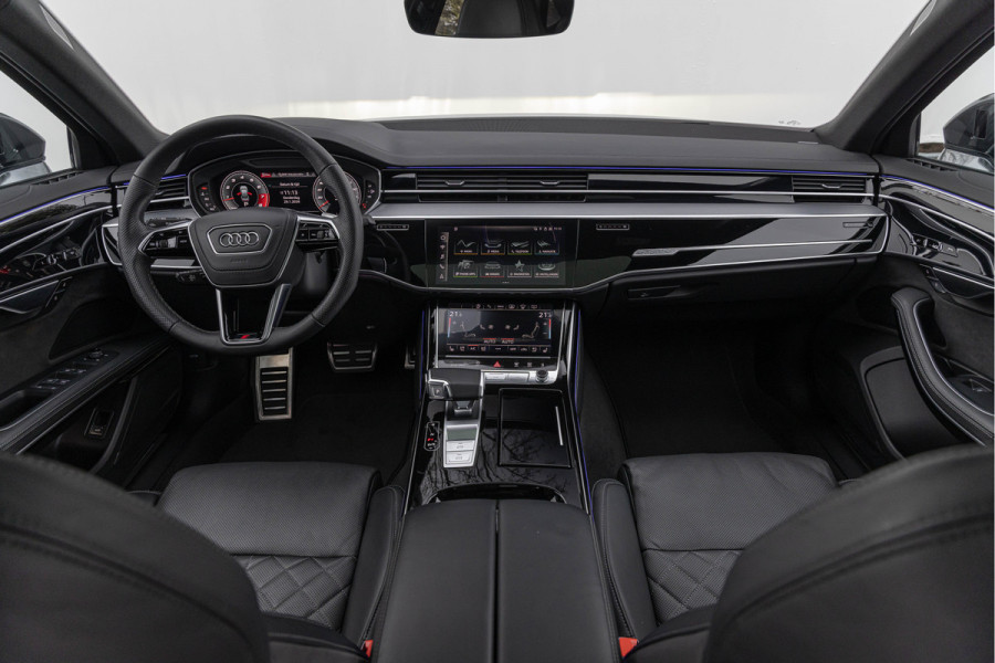 Audi S8 4.0 TFSI 571pk Quattro Pano B&O Standkachel 4-wielsturing HuD