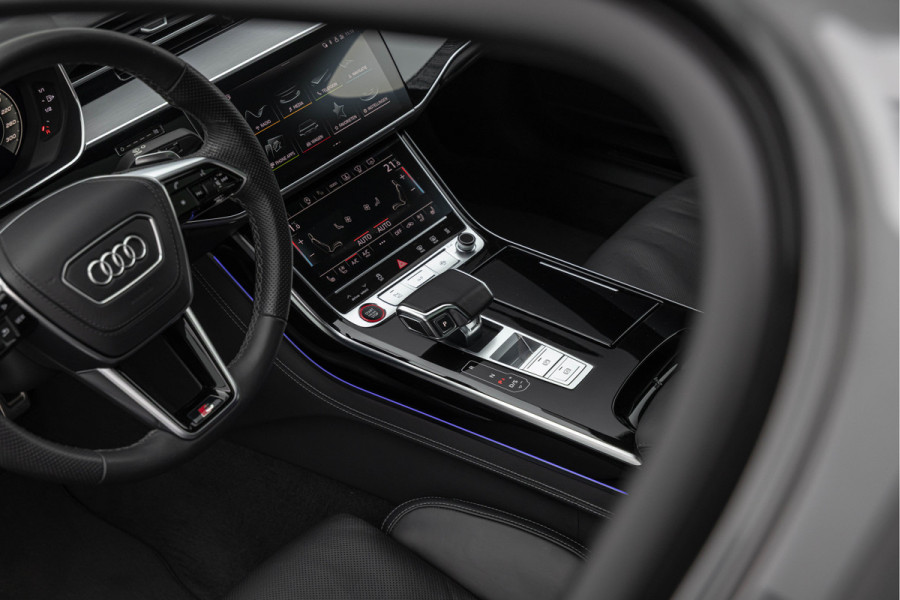 Audi S8 4.0 TFSI 571pk Quattro Pano B&O Standkachel 4-wielsturing HuD